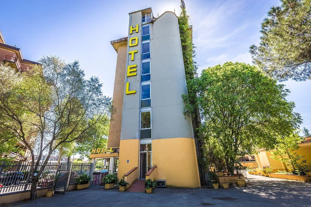 Hotel Real