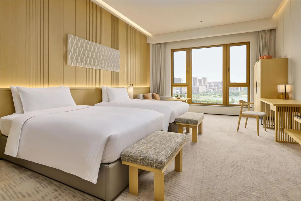 Secan Hotel Qingdao, Curio Collection By Hilton
