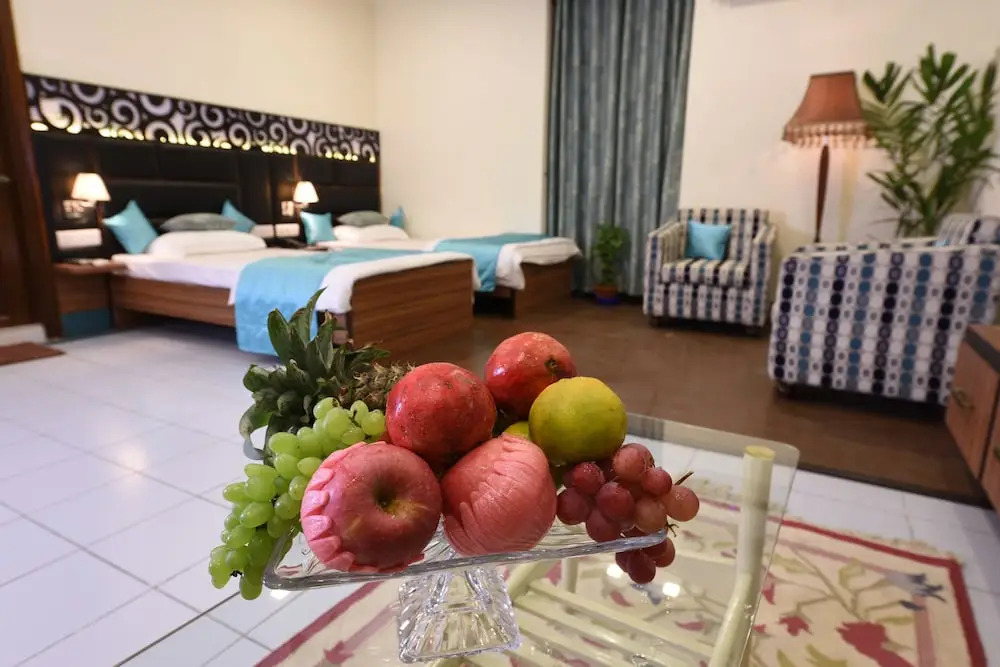 OYO 6760 Chowdhury Estate Premium