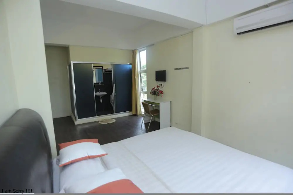 JAM Hotel Kota Warisan Near ERL Salak Tinggi Sepang