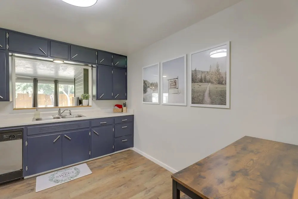 Grand Junction Home w/ Deck ~ 2 Mi to Downtown!