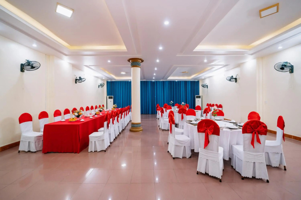 Huy Hoan Hotel