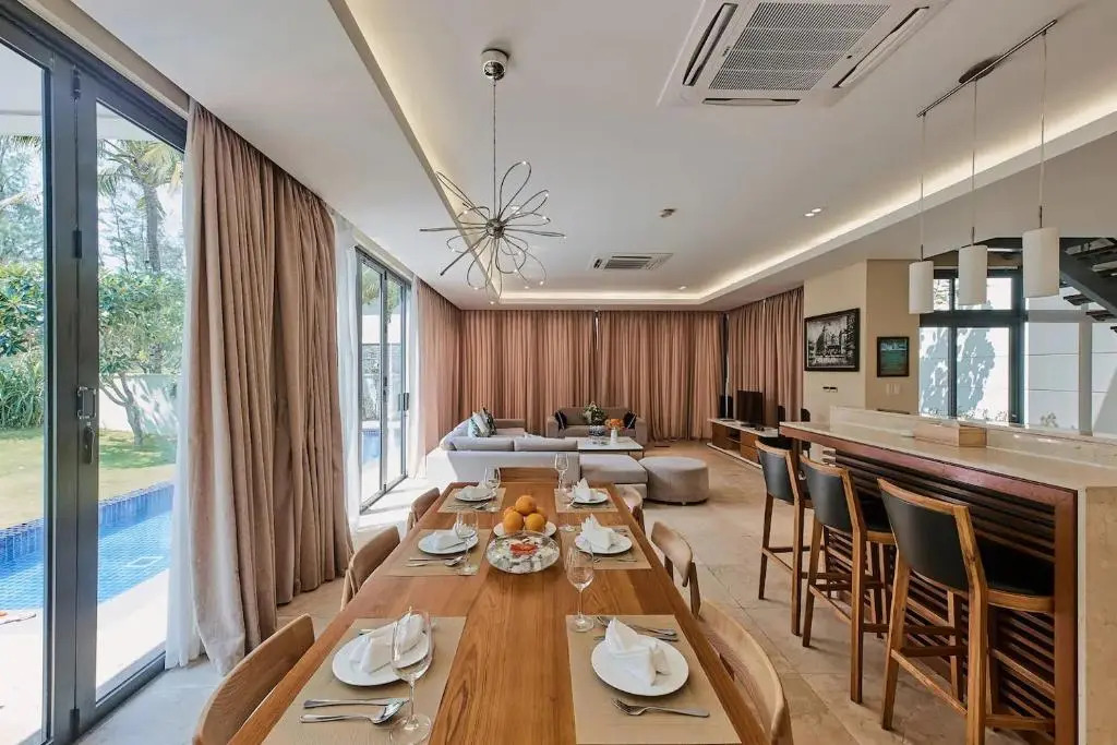 Dreamy Beach Villas Danang