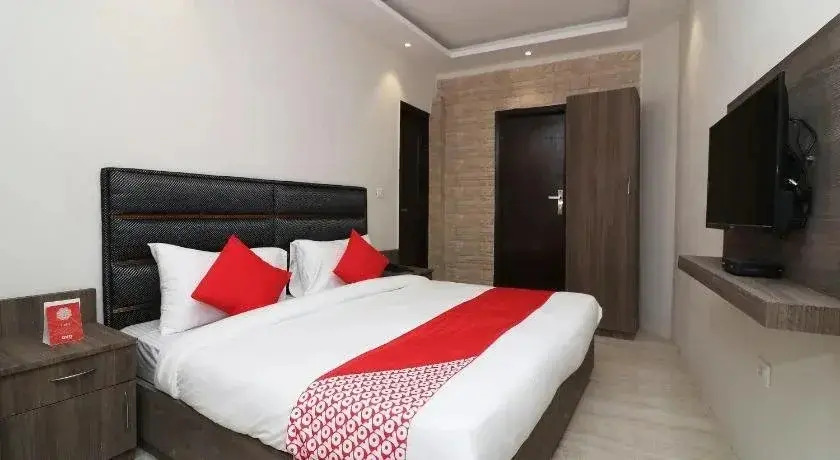 OYO Flagship 24203 Rani Bagh
