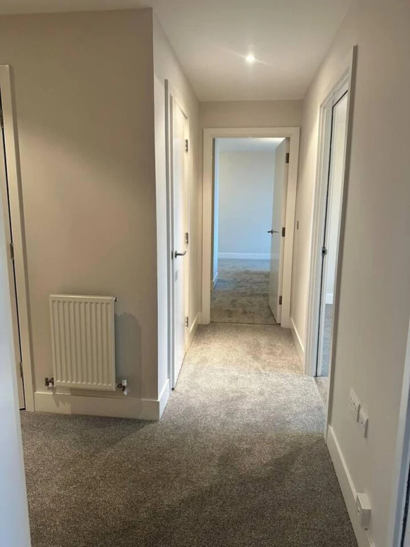 2 Bed Flat - Sleeps 4 - Balcony - Smoking