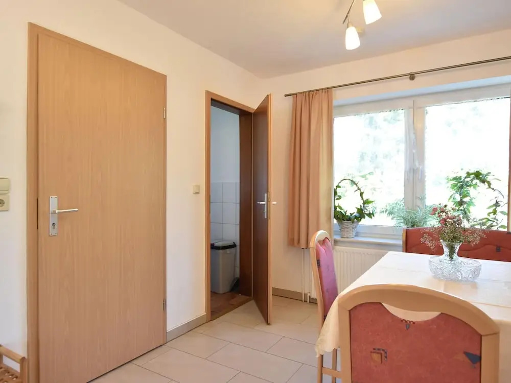 Quaint Apartment in Pepelow near Sea