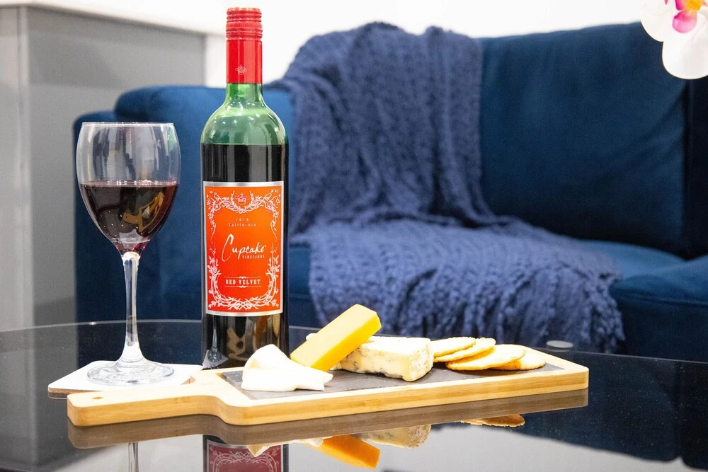 Premium 1 Bed Serviced Apartment in Greater London