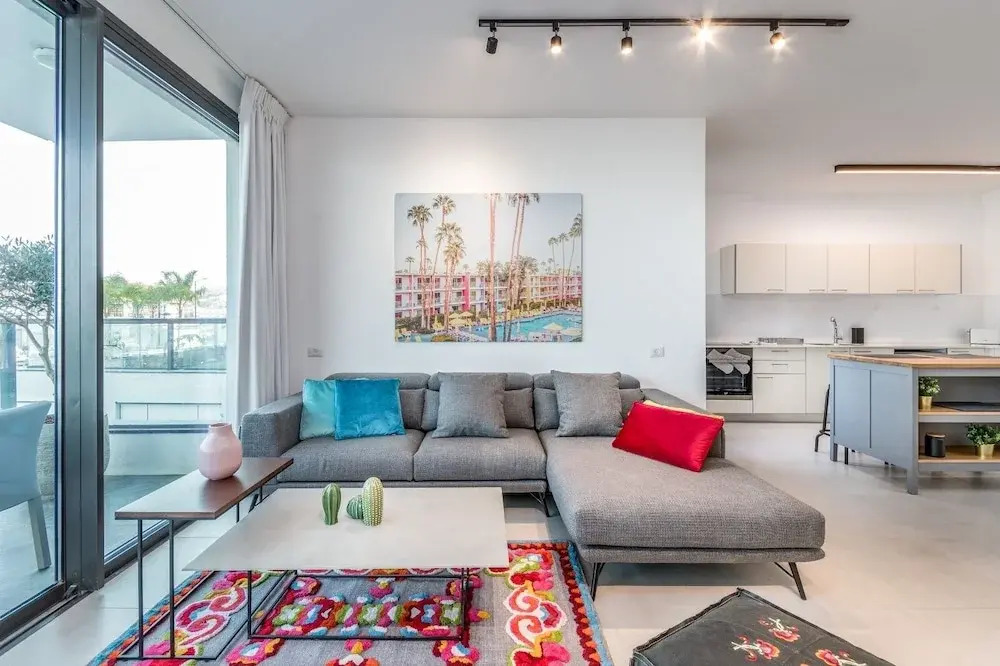 luxury garden apartment heated pool