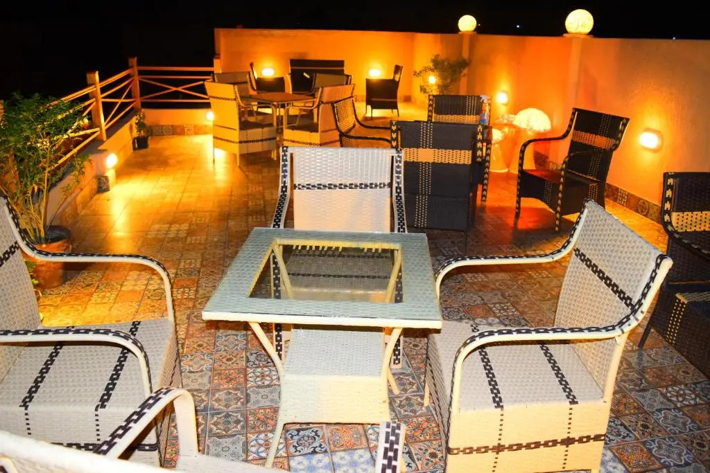 Rihana pyramids hotel