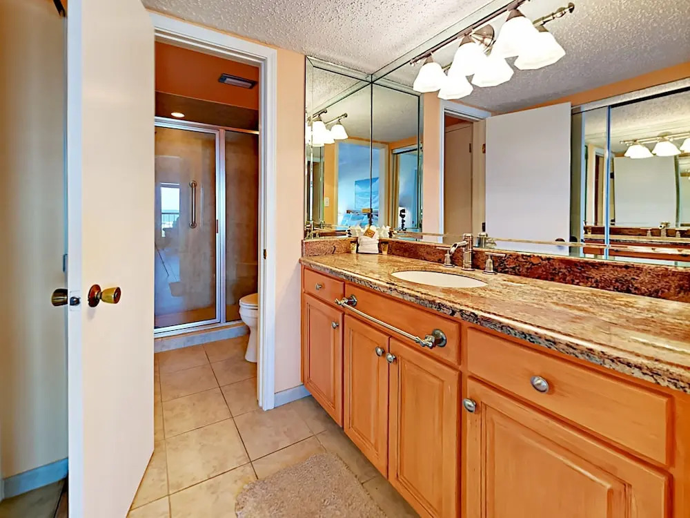 4400 Gulf Blvd Condo Unit 207