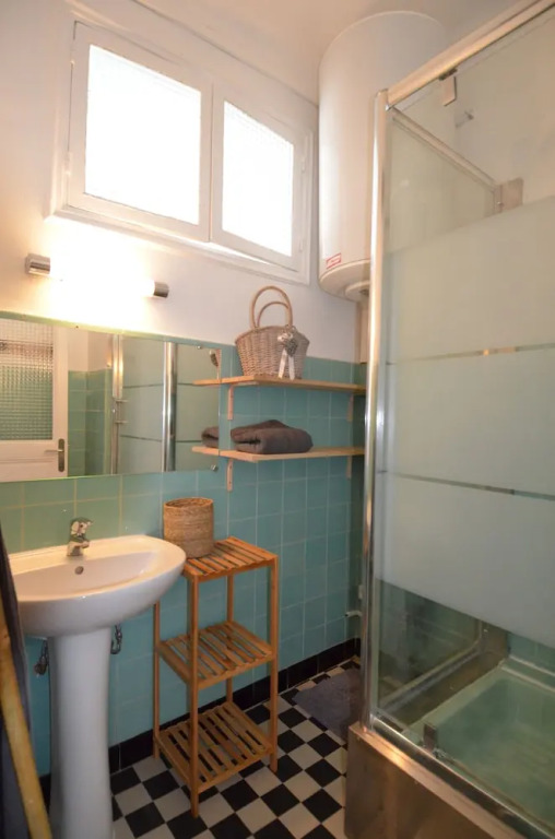 Cosy apartment 4 persons near Train Station Nice Riquier