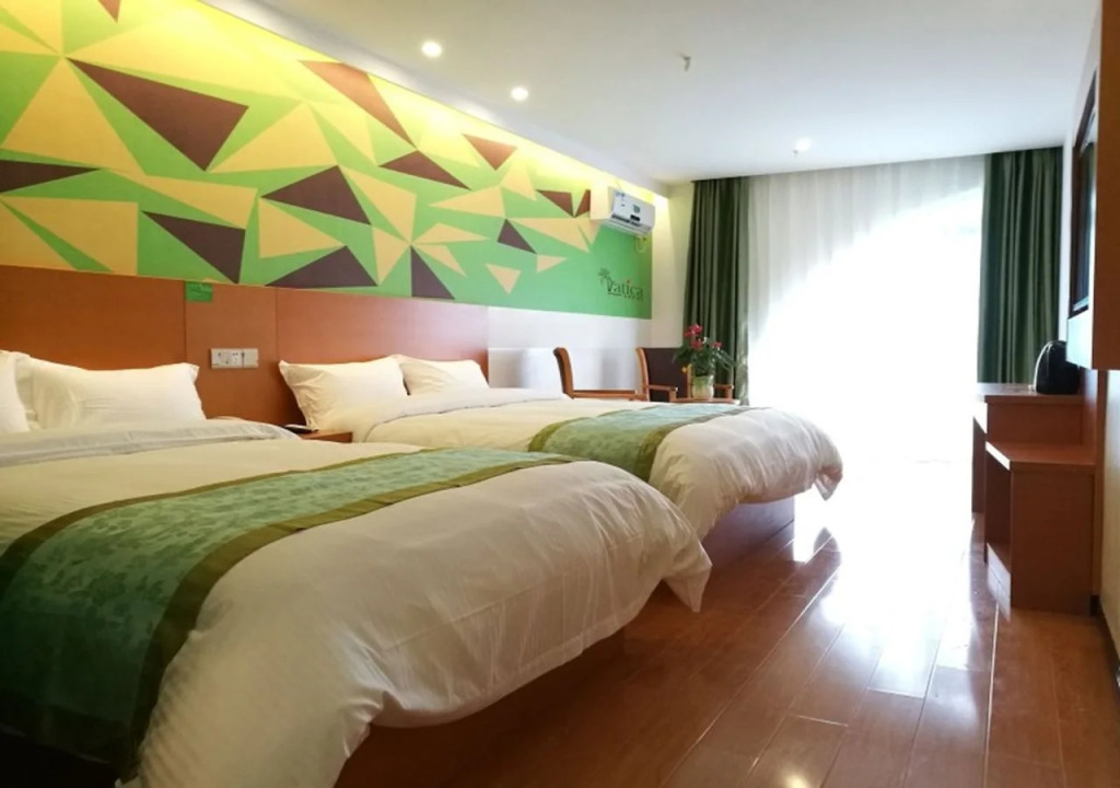 Vatica Shanghai Town Renmintang Road Hotel