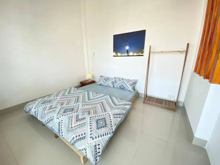 Cheerful 4 BR home near My Khe Beach& local market