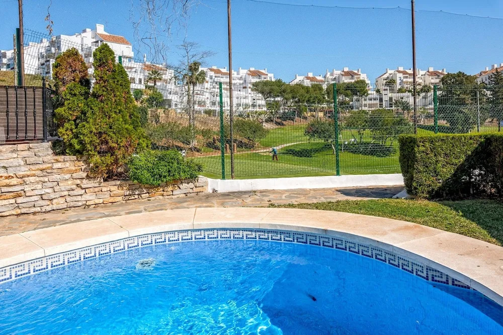 Rincón del Golf - Luxury 3BR Townhouse With Roof Solarium, Terrace, 10 min Walk to the Beach, Wifi