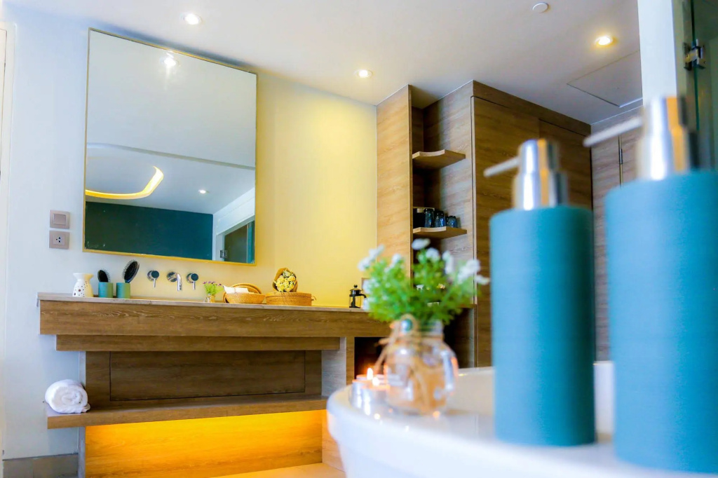 AtEase Phuket Patong