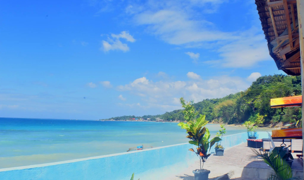 MLK Bamboo Beachhouse