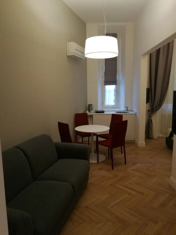 Daphne Guest Hause
