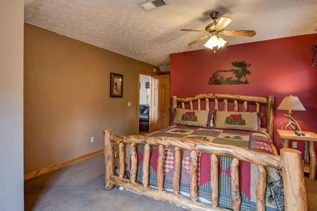 The Moose is Loose, 4 Bedrooms, Mountain View, Hot Tub, Sleeps 10