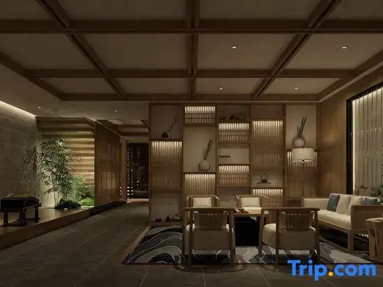 Qianna Hotel (Taihe Huayuan Market, East High-Speed Railway Station)