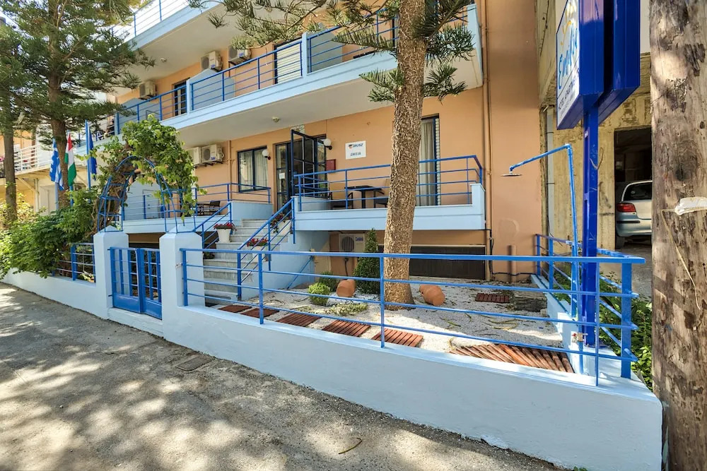 Emilia Hotel Apartments