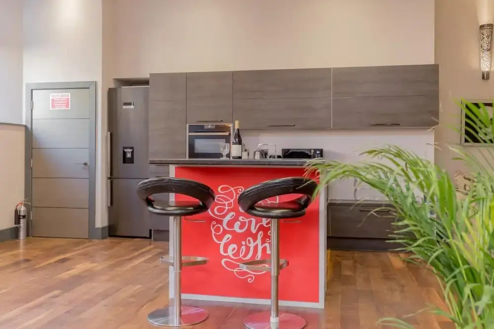 Bohemian Luxury Accommodation in the Heart Edinburgh s Leith Dist Montague