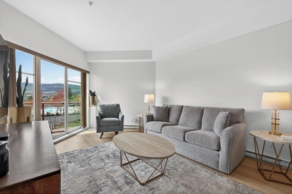Spectacular View 1 Bdrm