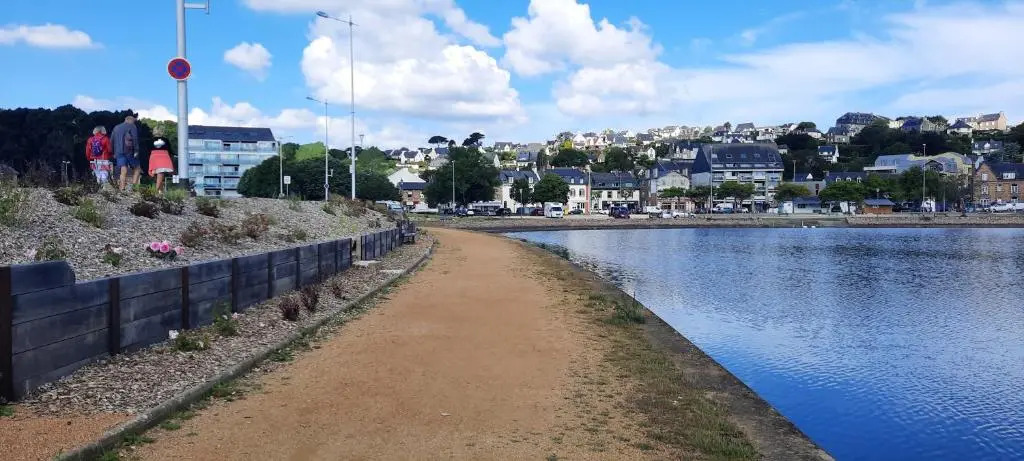 Appartement d'une chambre avec vue sur la mer terrasse amenagee et wifi a Perros Guirec a 1 km de la plage