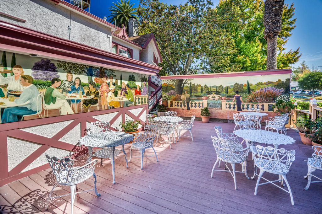 Rose Garden Inn