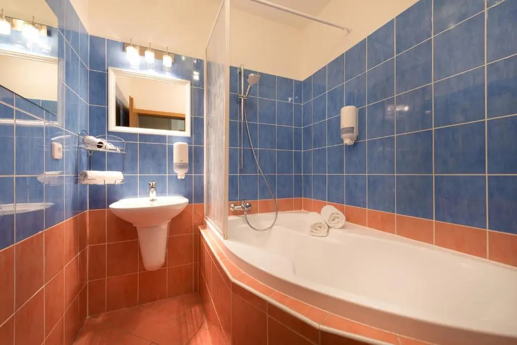 B2B Apartments