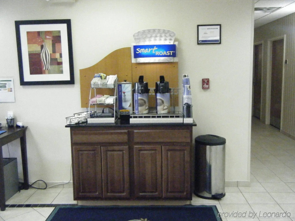 Holiday Inn Express Hotel & Suites Knoxville-North-I-75 Exit 112 by IHG