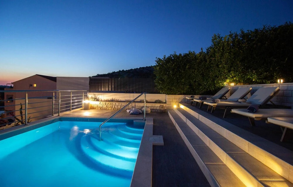 Luxurious Home In Kalebova Luka With Sauna
