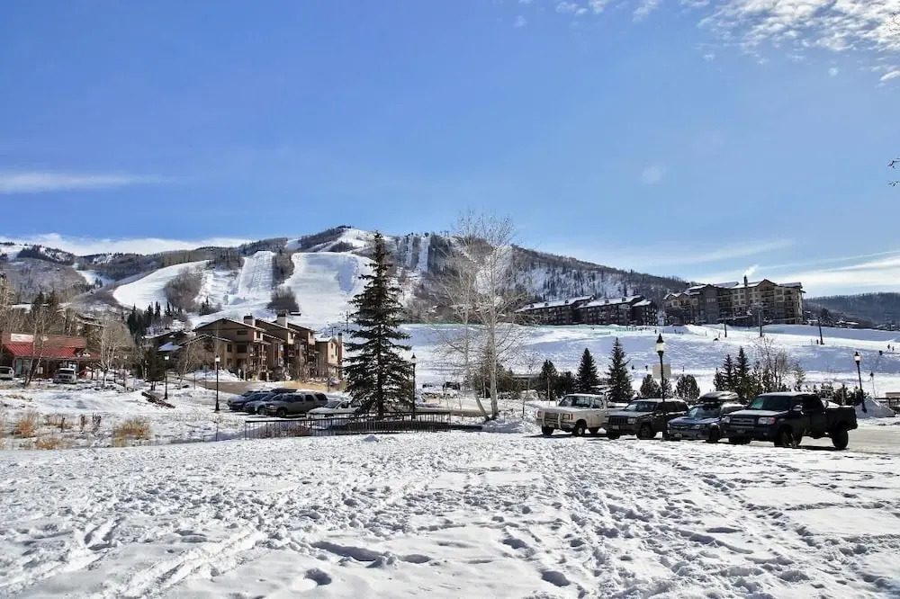 Ski Time Square 210 (202776-4553) - 1 Br Condo