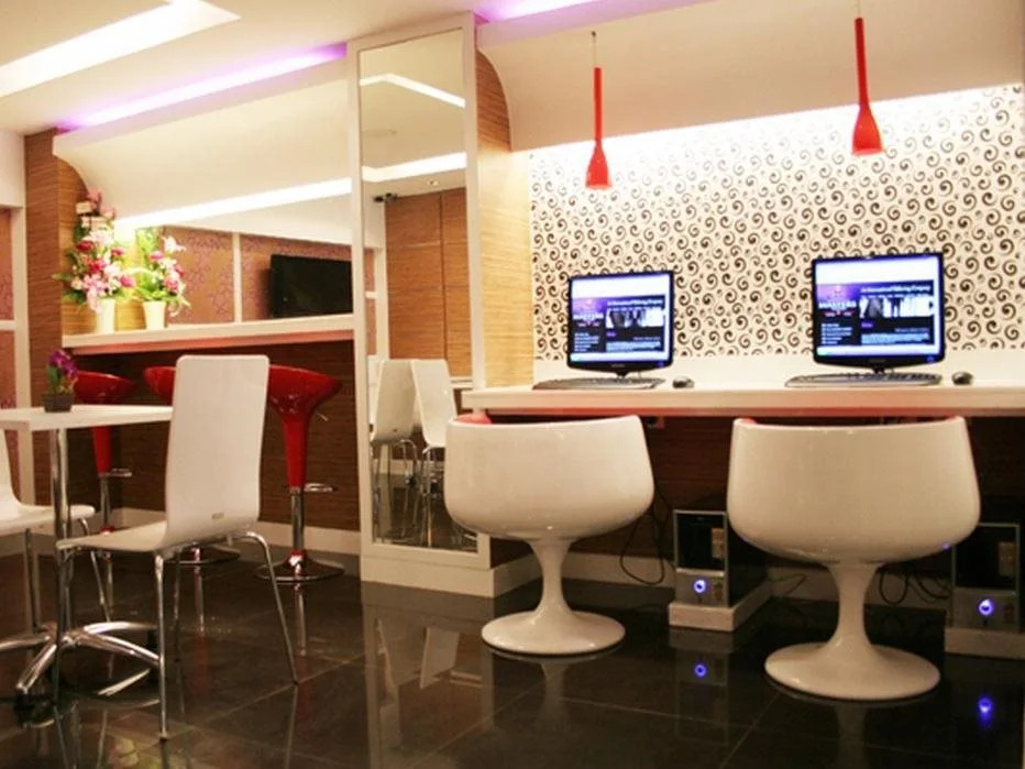 Masters Suites Hotel