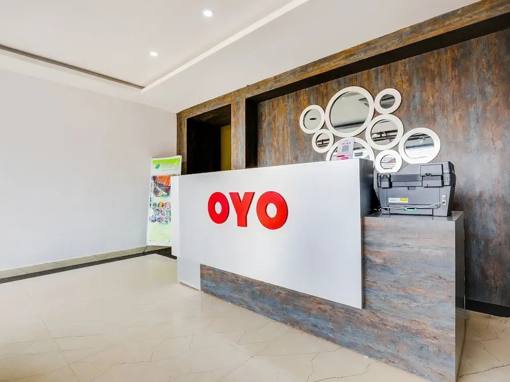 OYO 596 Samarth Inn