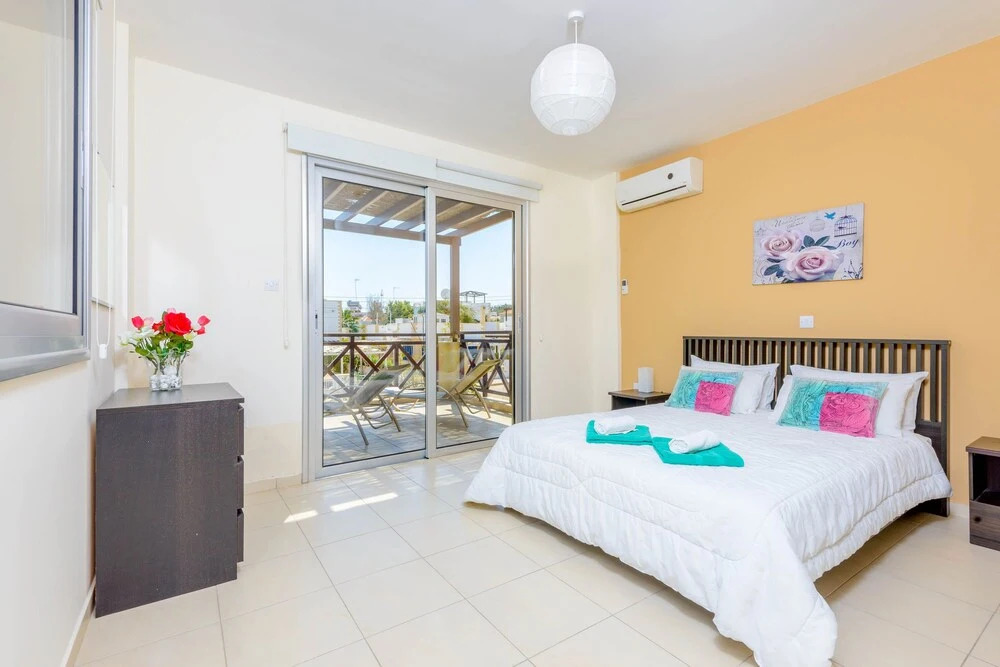 Konnos Beach Villa 2