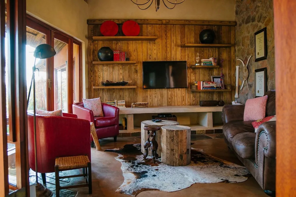 Nedile Lodge