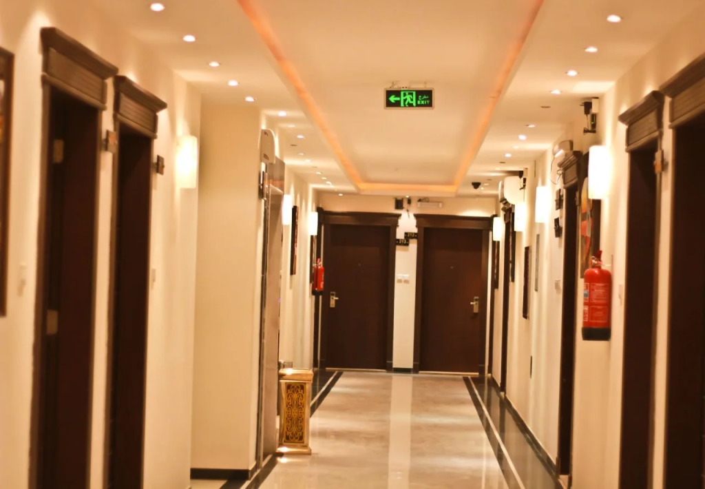 Rest Night Hotel Suites - AL Ta`awon-Hussin bin Ali