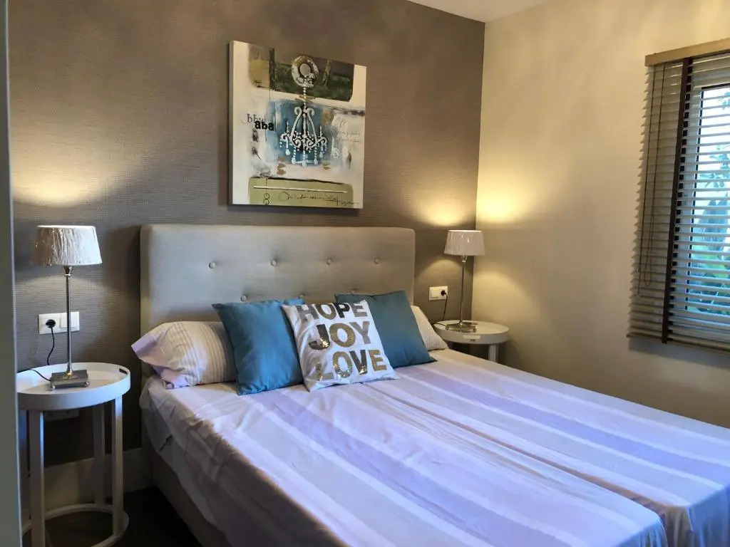 Alcazaba Beach Luxury Apartment02 Estepona