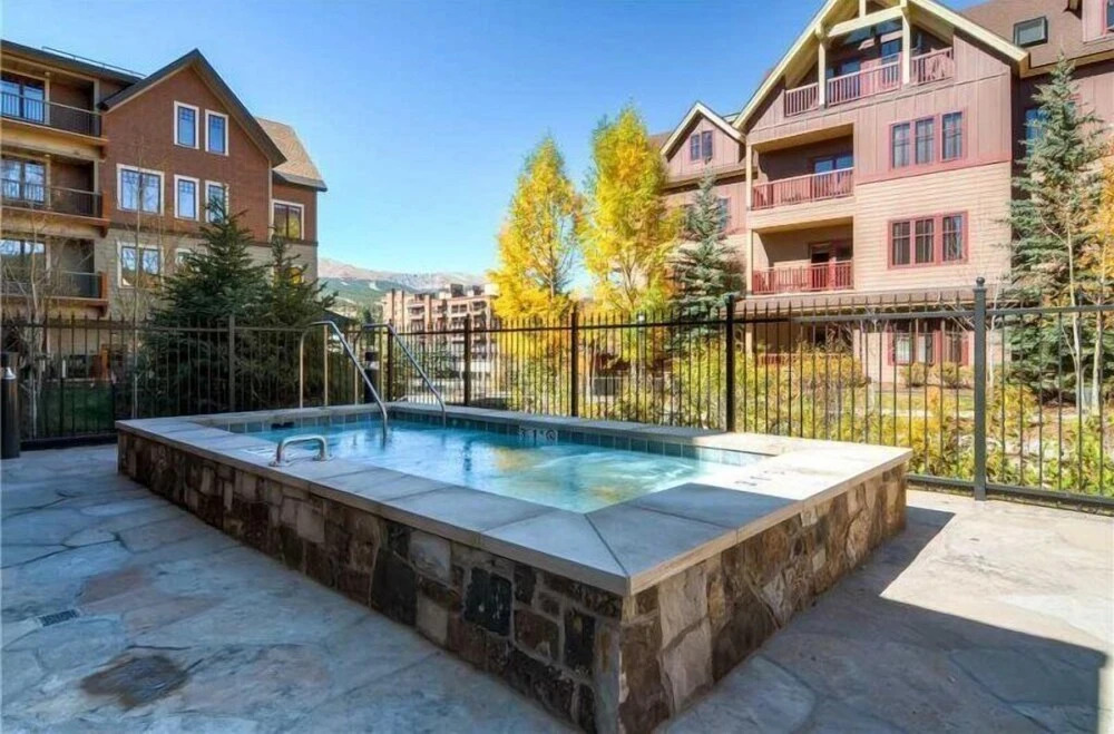 Luxury 3 Bedroom Breckenridge Vacation Rental with Mountain Views Steps from Historic Main Street