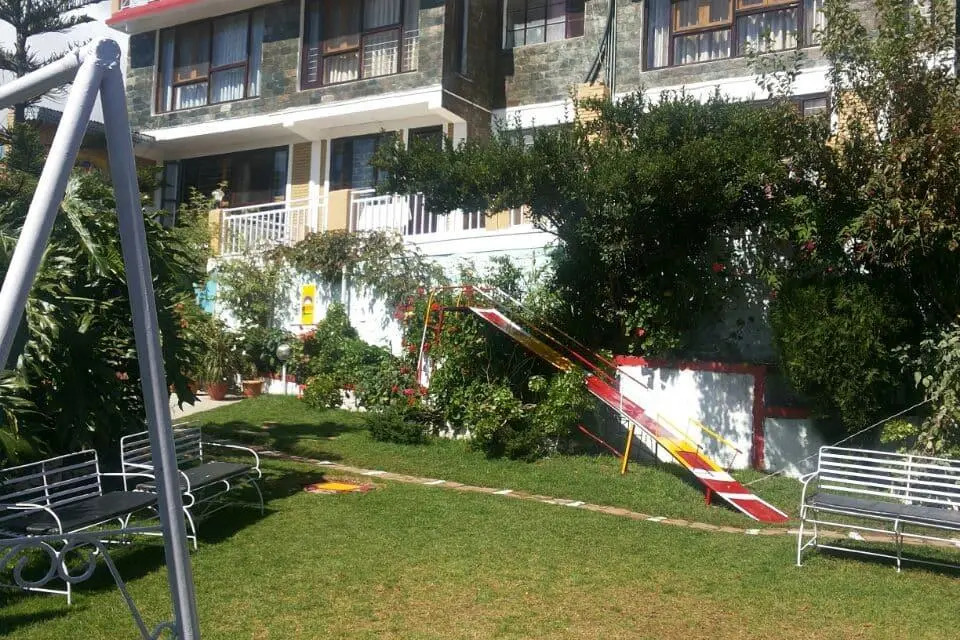 Oyo 15584 Mukteshwar Himalayan Resort