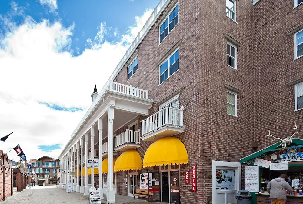 Resort Plaza #5061 by Avantstay Located in Park City Mountain Resort Close to the Slopes!