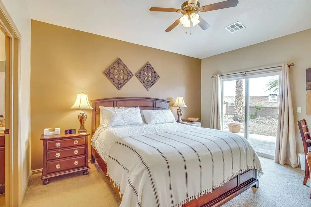Hike, Golf & Try Your Luck! Mtn-view Mesquite Home