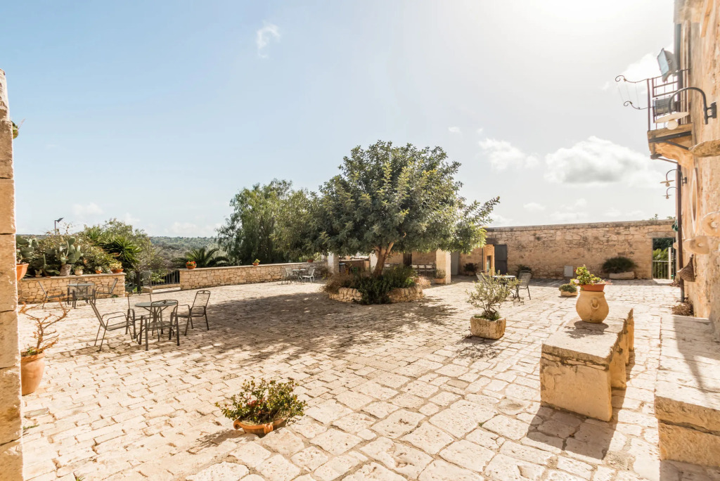 Casina Di Grotta Di Ferro