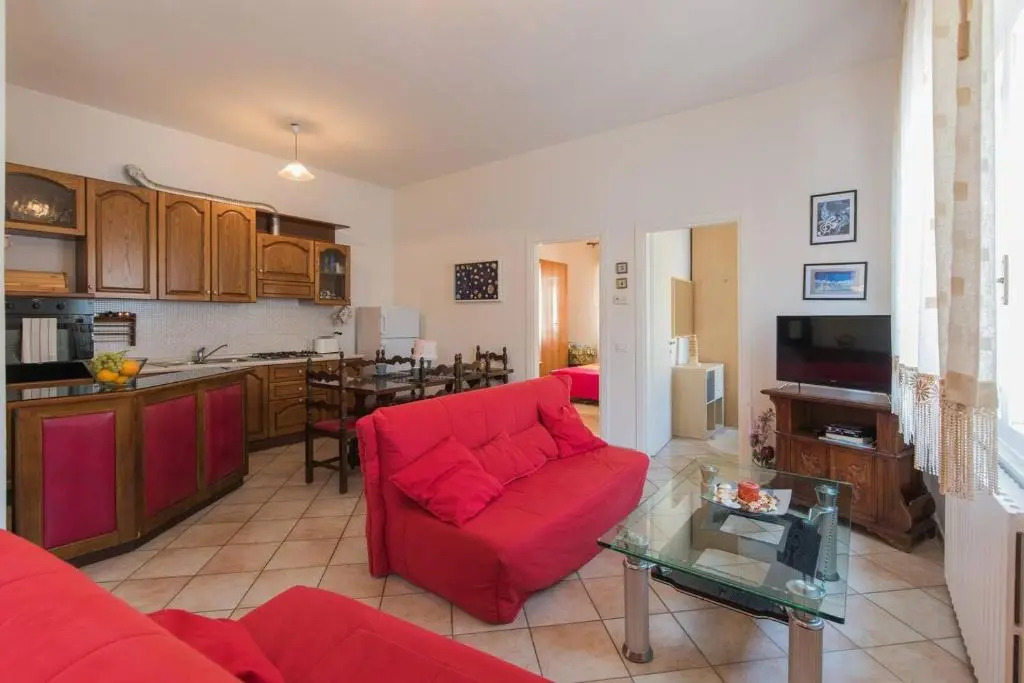 ALTIDO Apt for 8 with huge terrace in Old town of Viareggio
