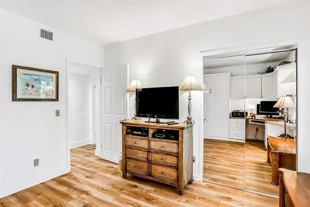 Lovely Amelia Island Condo With Pool, W/D & Central AC
