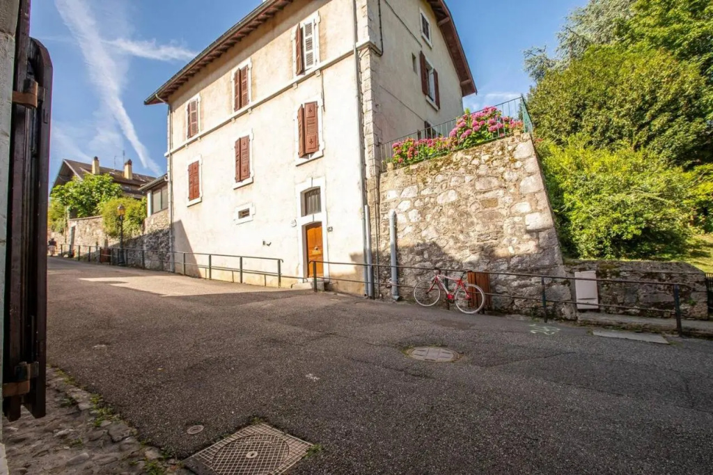Suite & Castle - Au Pied du Chateau D'annecy Proche Coeur Historique & Lac by Immoconciergerie