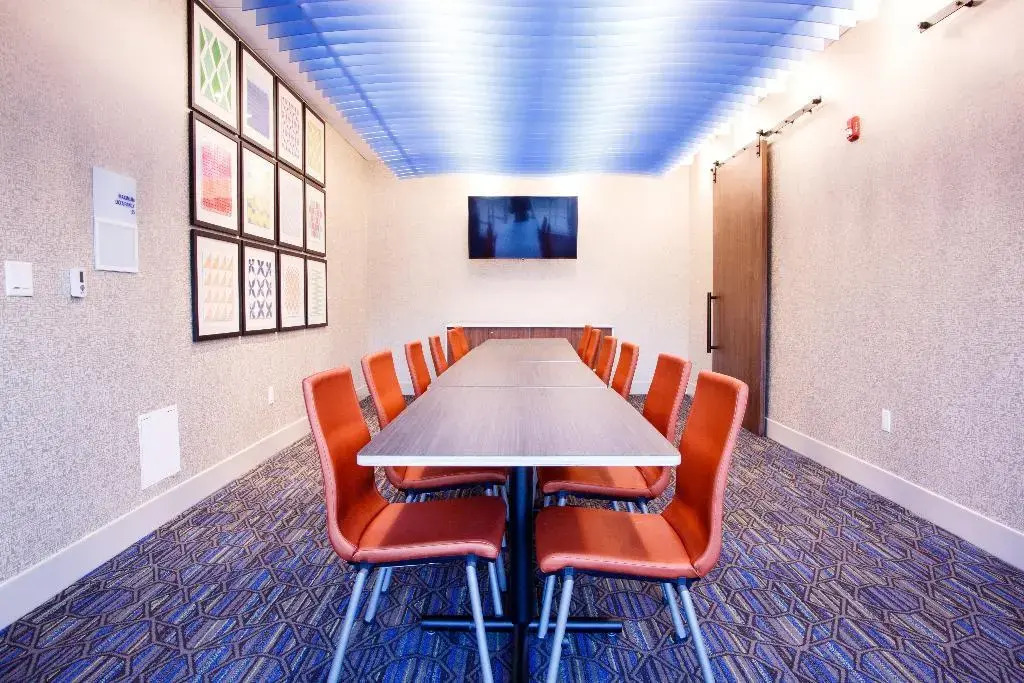 Holiday Inn Express & Suites - Gettysburg by IHG
