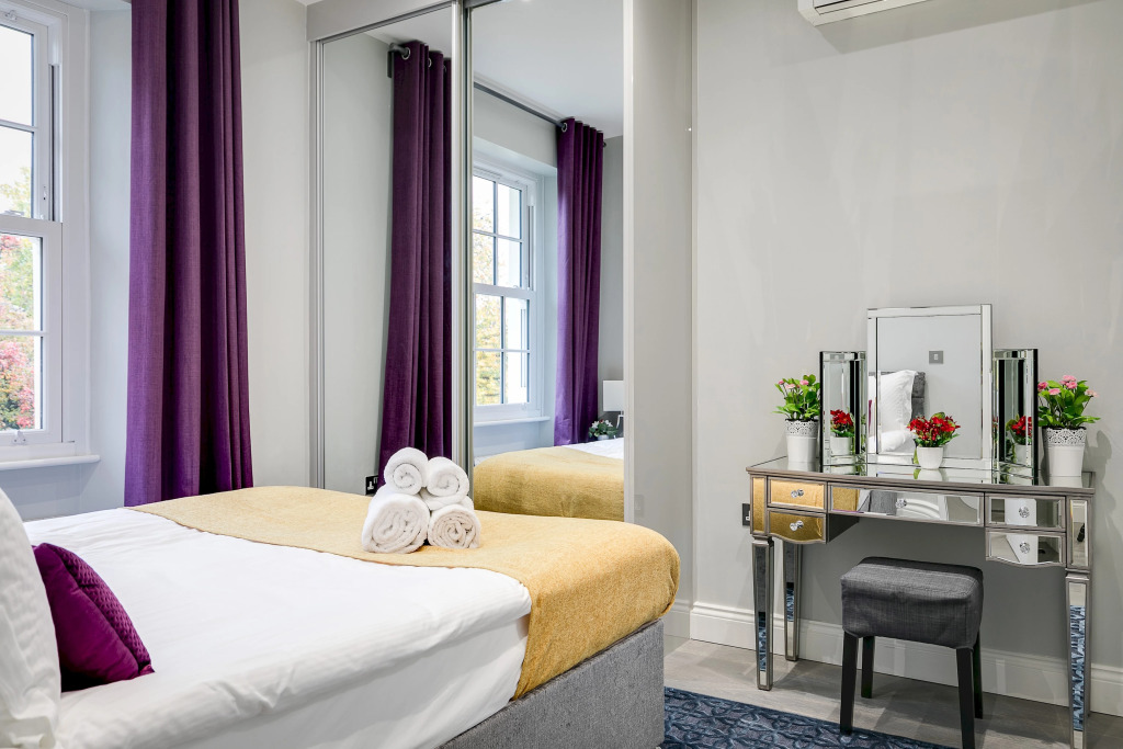 Modern 3-bed apartment in Maida Vale full AC