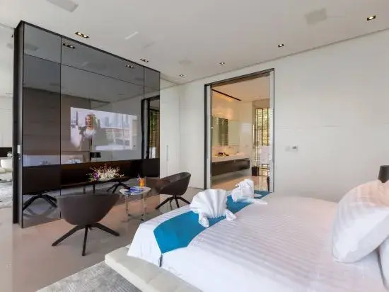 Cliff Top Residence