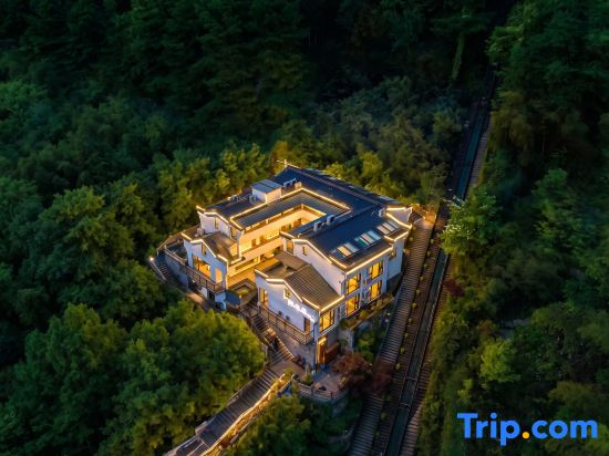 Xiao Zhang's Cultural and Artistic Homestay